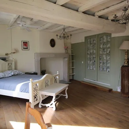 בית נופש Old House For 10 People - Countryside - Pool *