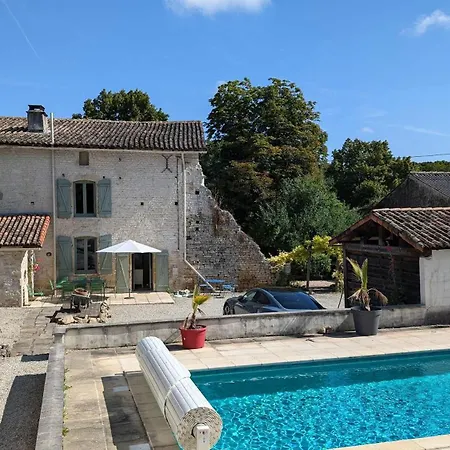 Old House For 10 People - Countryside - Pool בית נופש *